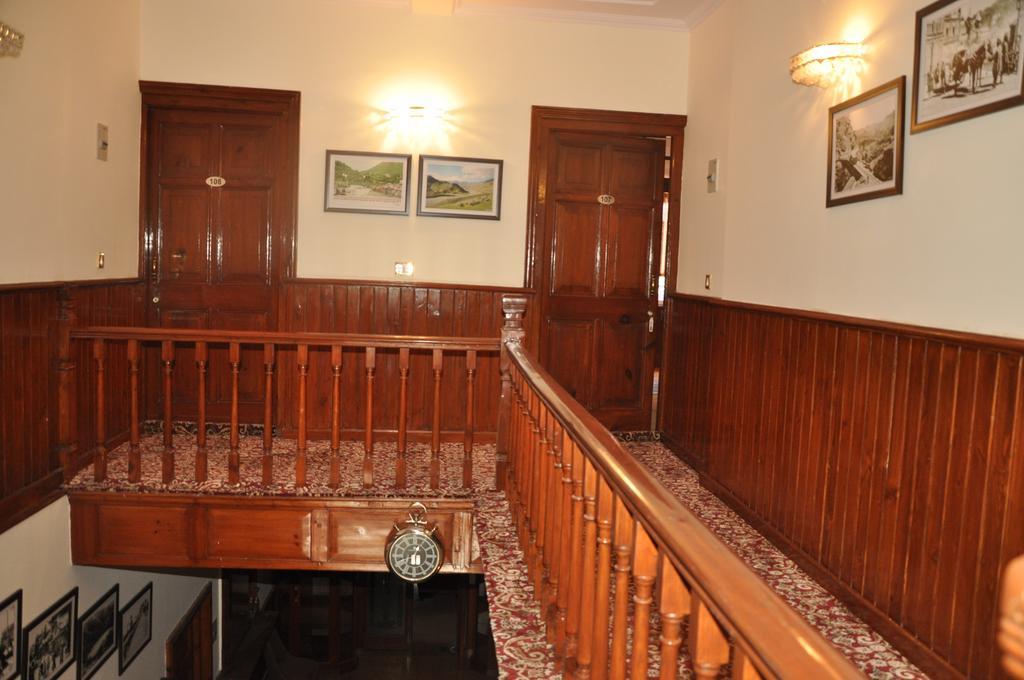 Hotel Southgate Шимла Екстериор снимка