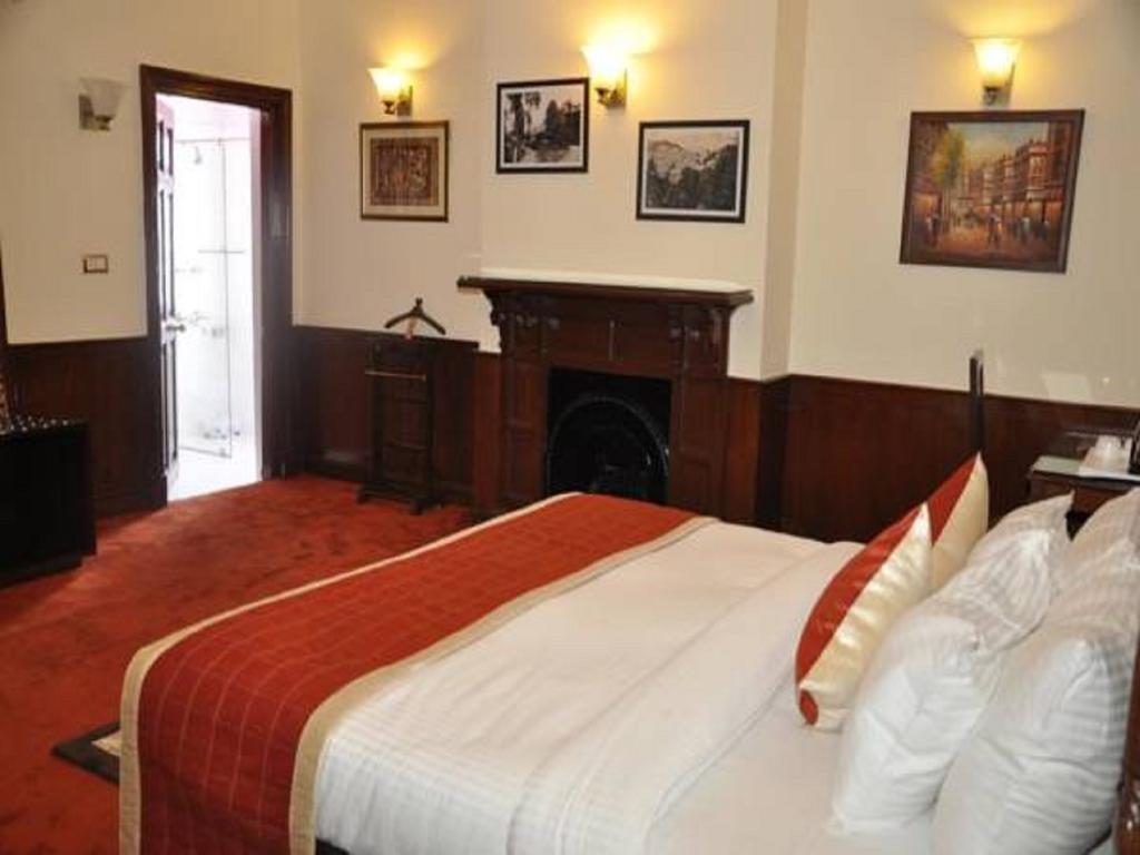 Hotel Southgate Шимла Екстериор снимка