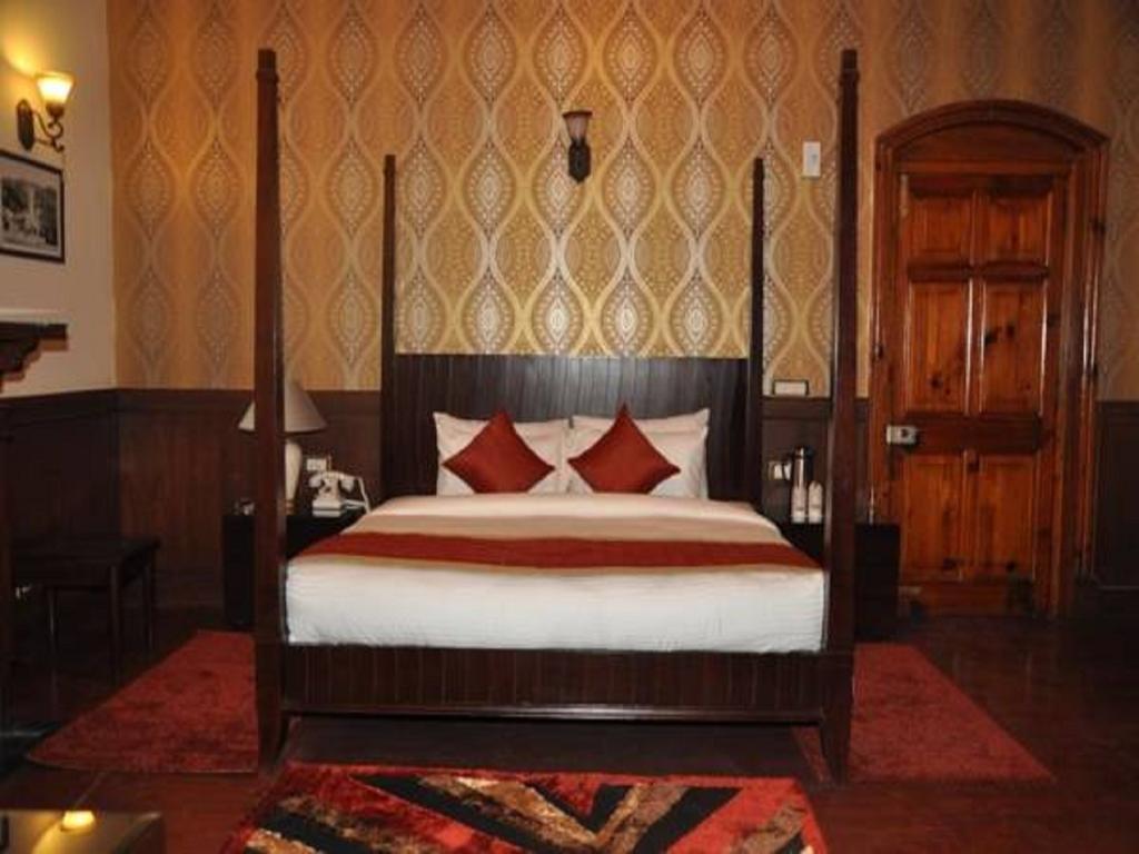 Hotel Southgate Шимла Екстериор снимка