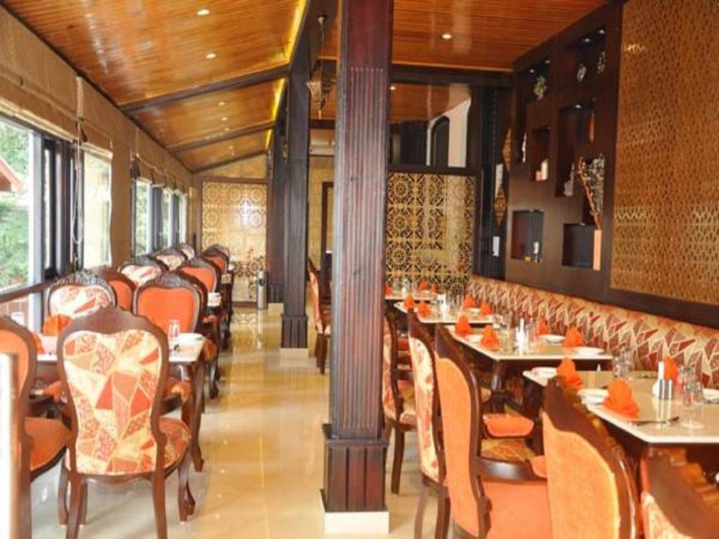 Hotel Southgate Шимла Екстериор снимка