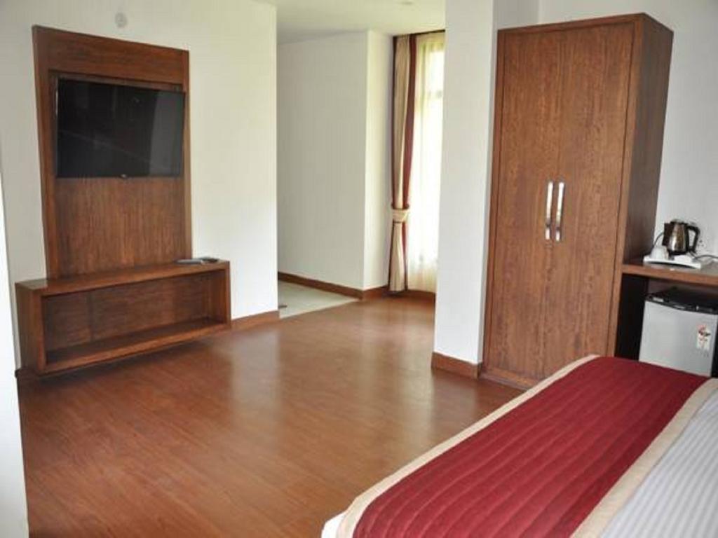 Hotel Southgate Шимла Екстериор снимка