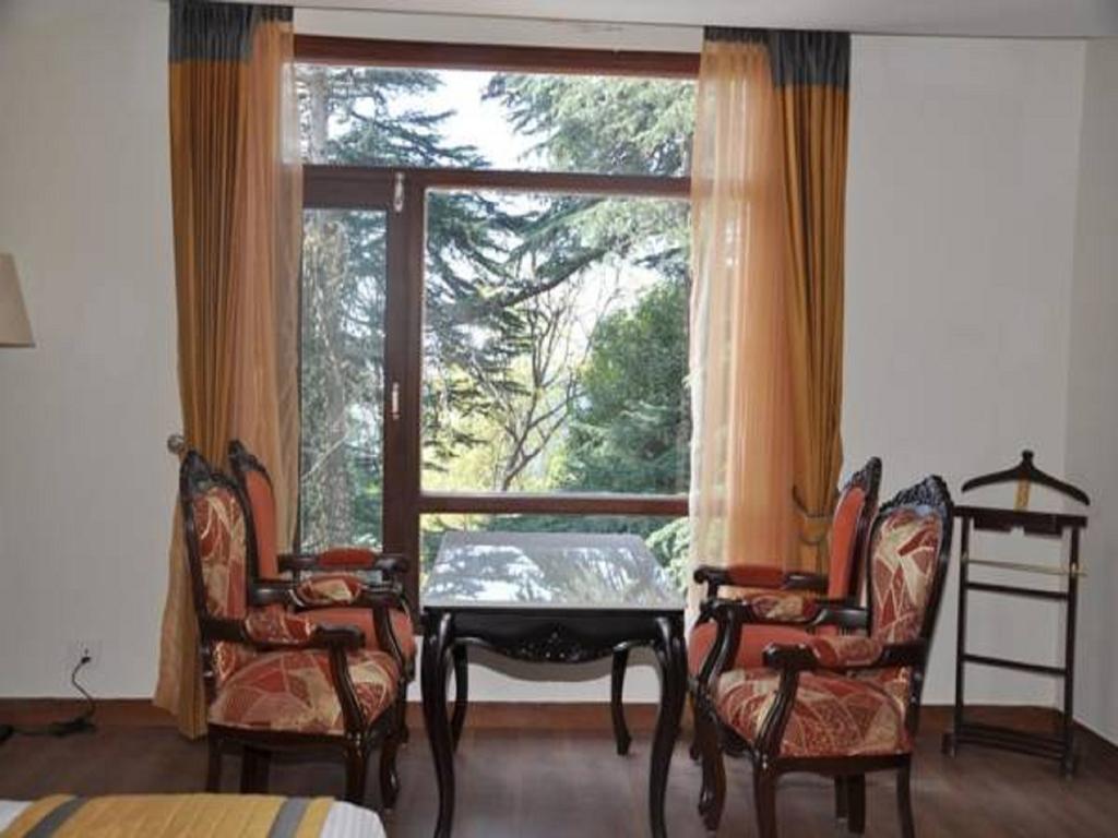 Hotel Southgate Шимла Екстериор снимка