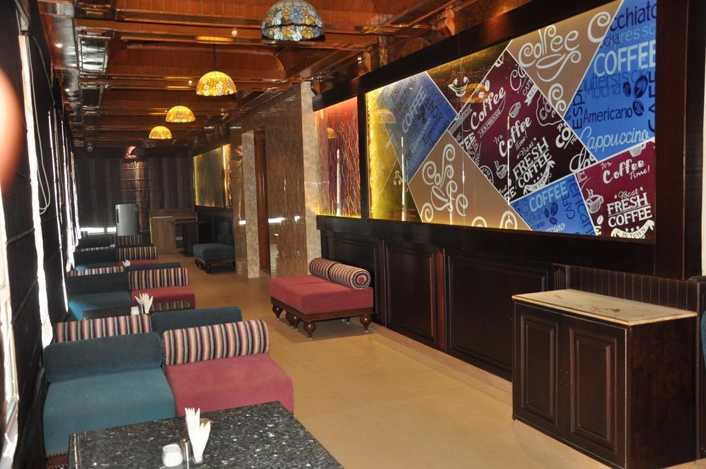 Hotel Southgate Шимла Екстериор снимка