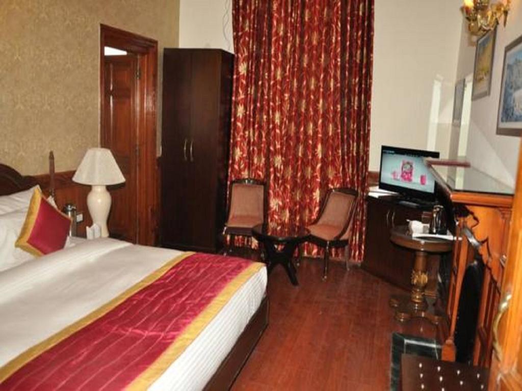 Hotel Southgate Шимла Екстериор снимка