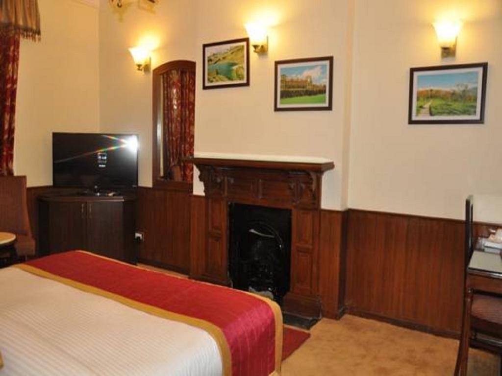 Hotel Southgate Шимла Екстериор снимка