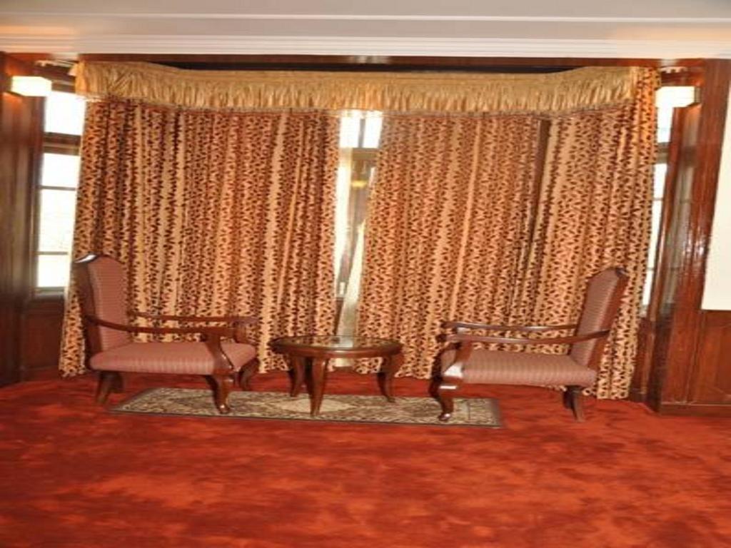 Hotel Southgate Шимла Екстериор снимка